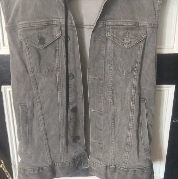 Oversized Dark Mark Hooded jean vest - Medium - Picture 2 of 3